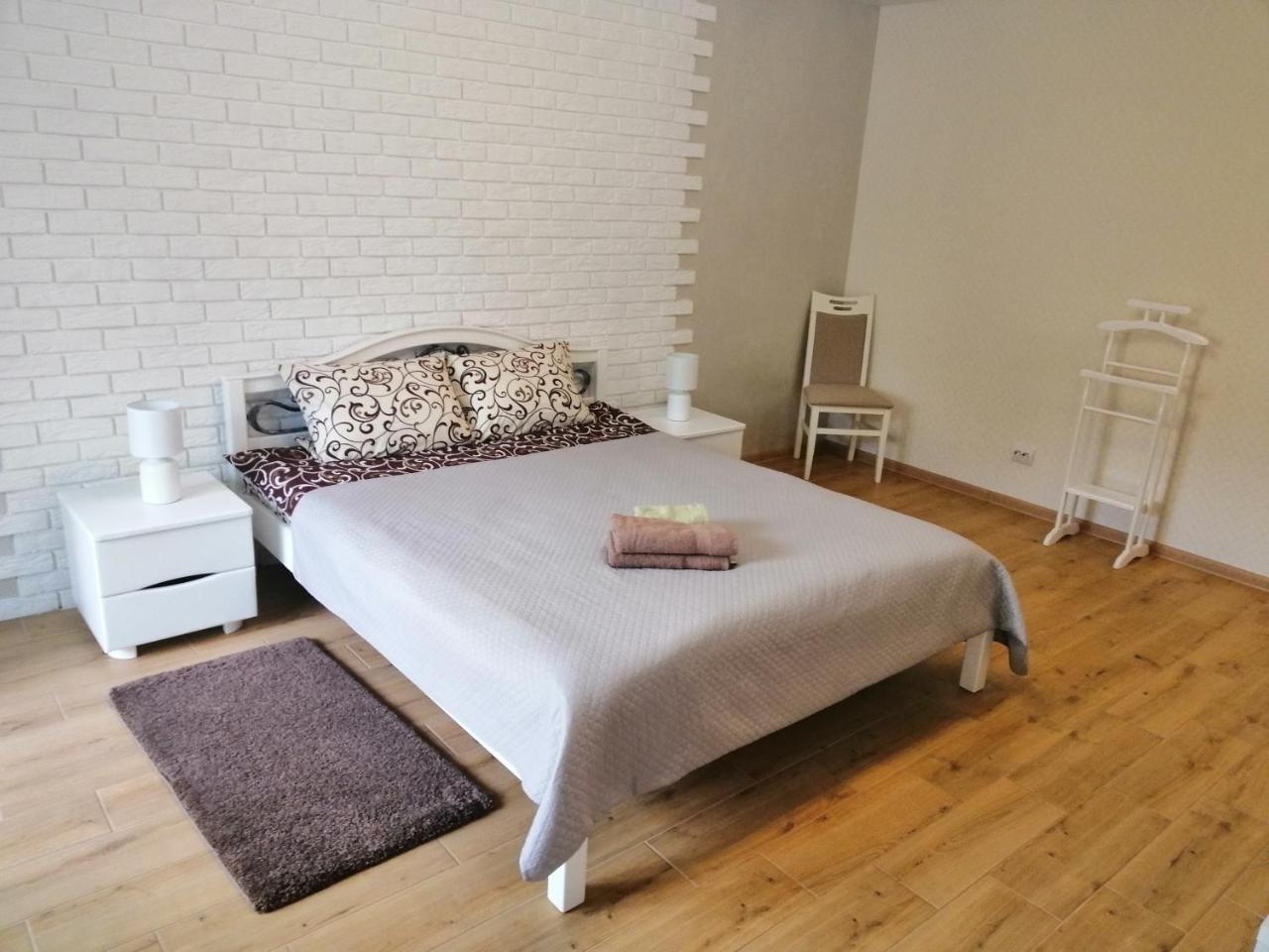 Apartment "Provence" Tjernihiv Exteriör bild